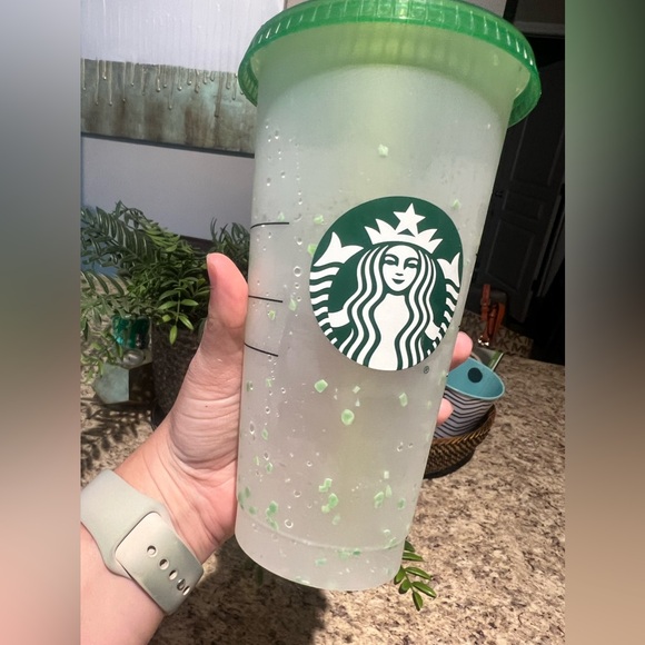 Set of four Starbucks Reusable cold cups - Picture 5 of 8